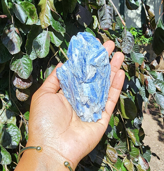 Huge Blue Kyanite Specimen with Quartz Inclusions