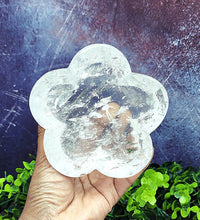 Clear Quartz Flower Bowls