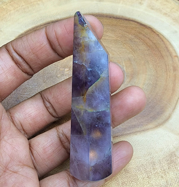 Beautiful Faceted Super 7 Wand